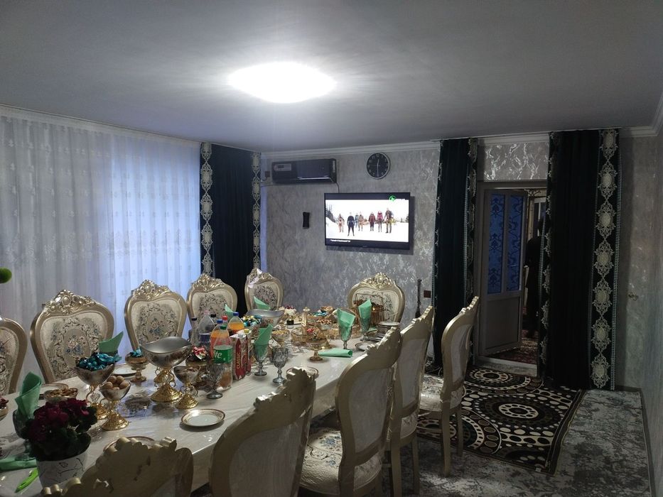 Уй сотилади 3 . 2 .1 хона 3та уй