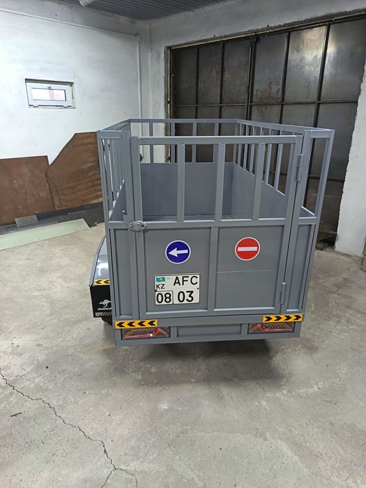 Продам прицеп новый