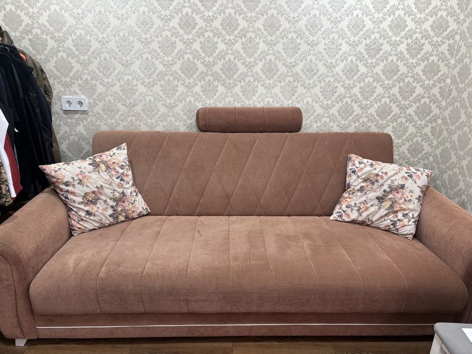 Продам Б-у Диван