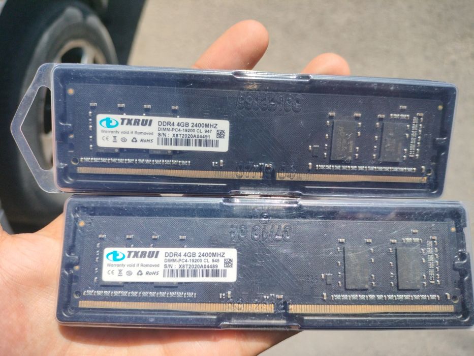 Продам озу ddr4 8gb (в общем) 2х4gb