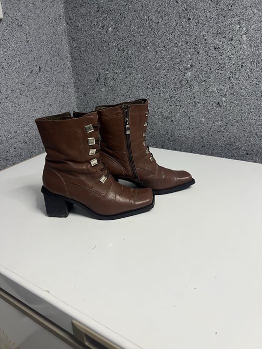 Продам сапожки  кожанные