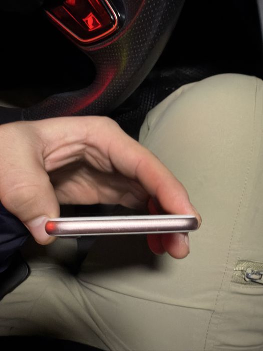 Iphone 7 розовый все в оригинале