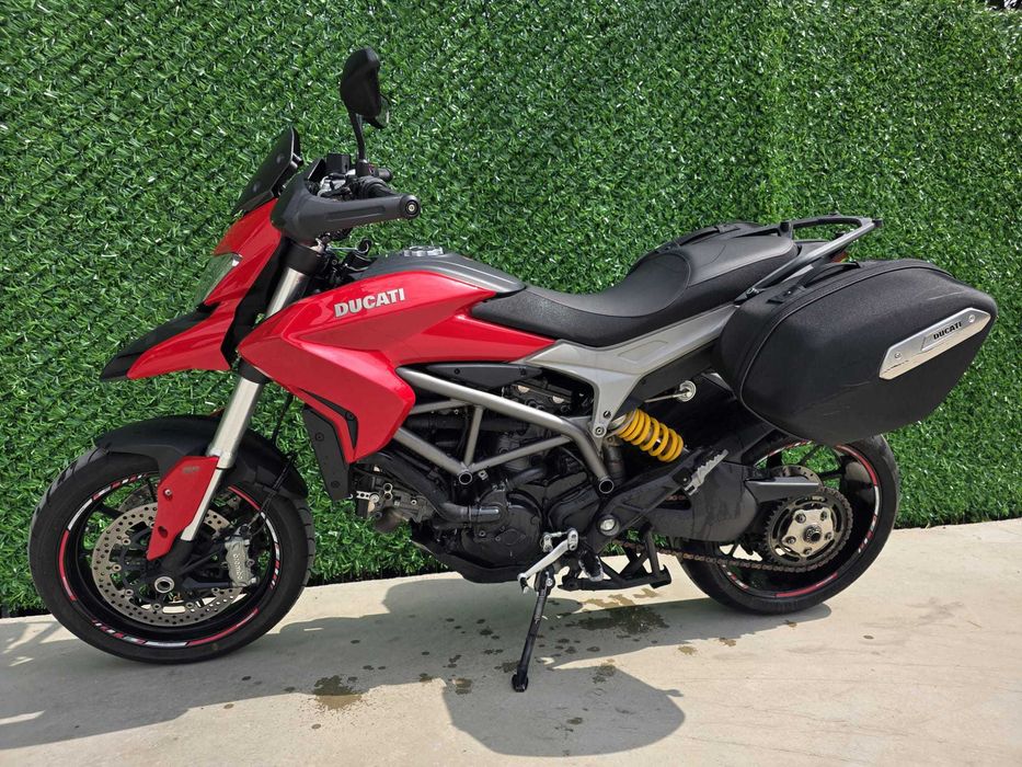 Motocicleta Ducati Hyperstrada