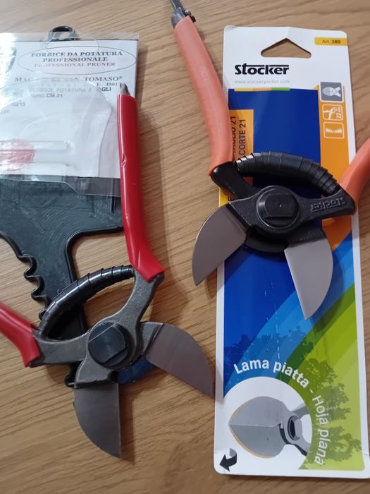 Foarfeca profesionala petru gradina cu tăiș dublu