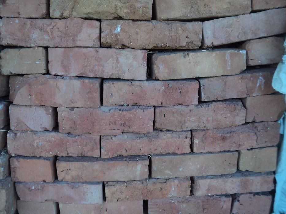 Caramida de fabrica pentru constructii