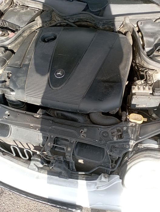 Продаётся Мерседес с200 2.1 л. дизель