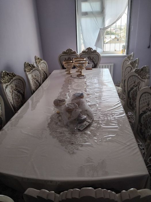 Стол стул сотилади нархи келишилган холда