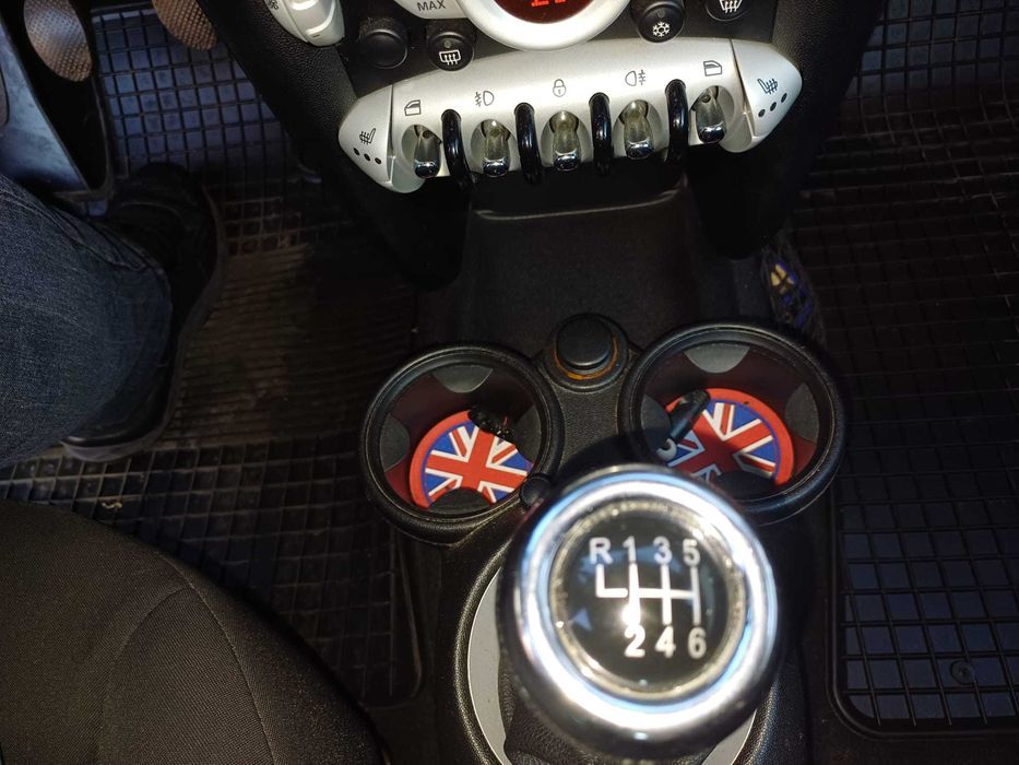 MINI One 2009, 1.4 Benzina 95 Cai , 160.000 km ***Pret 2900 Euro