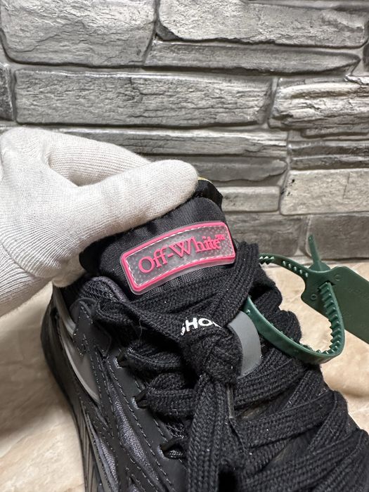 Adidasi Off-White Odsy 1000