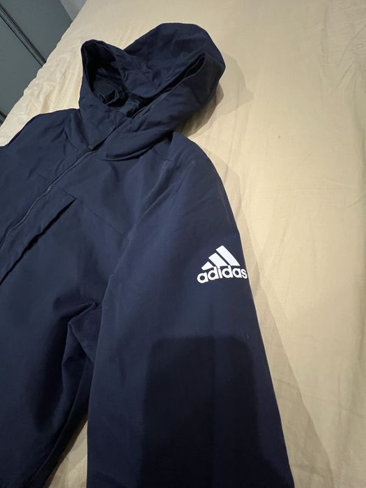 Продаю куртка adidas оригинал