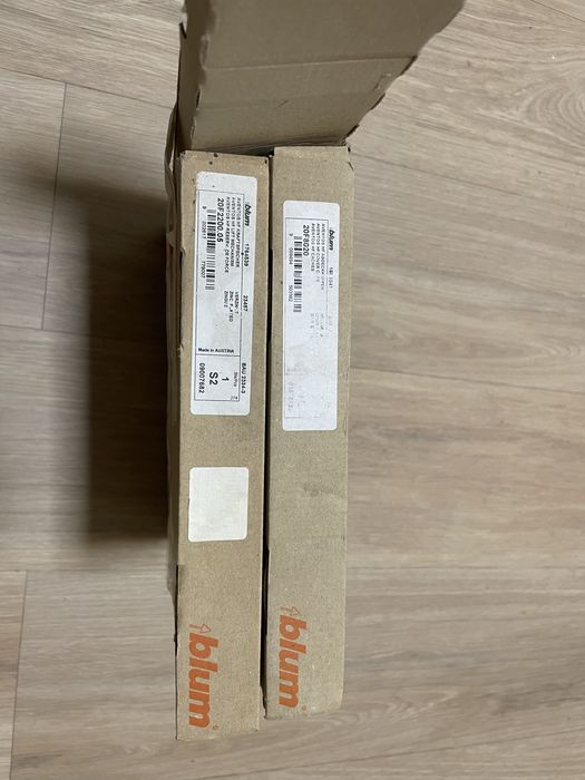 Set 2 sisteme Blum Aventos HF (Mecanism uși pliante) – NOI, Nefolosite