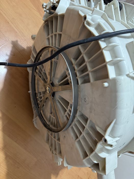 Cuva masina de spalat rufe SLIM Indesit IWSNE 61253 C