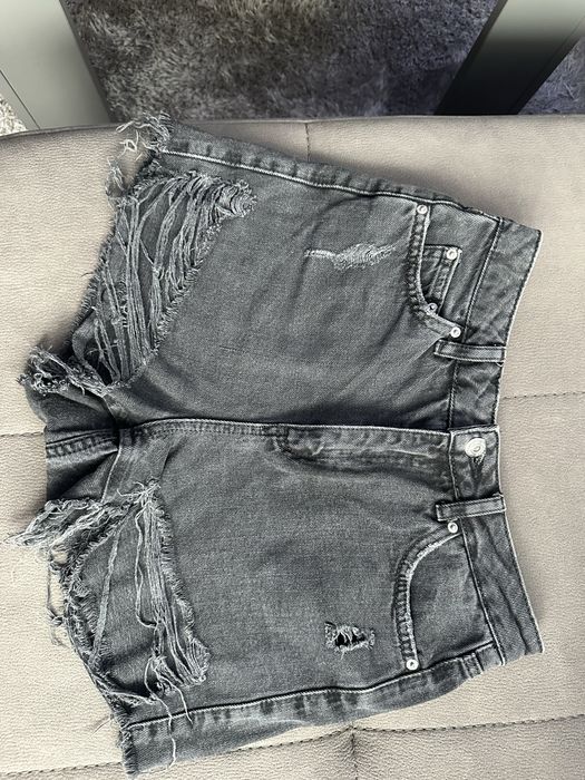 Различни модели дамски дънки