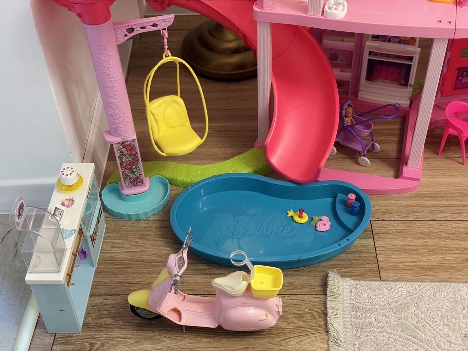 Casa de papusi Mattel, Barbie dream house
