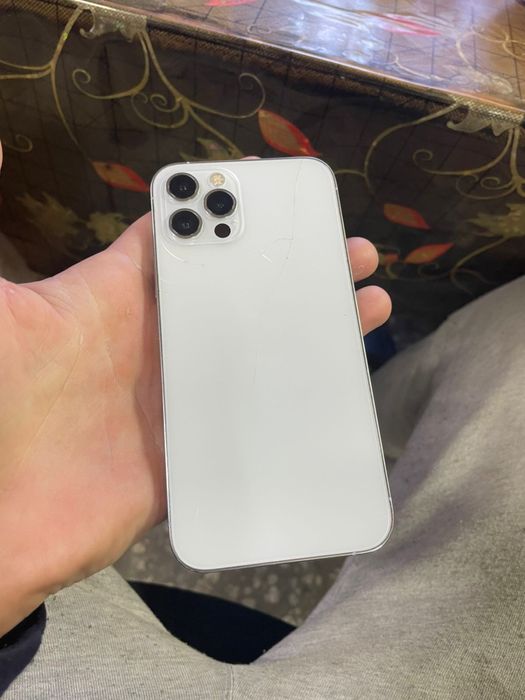 Обменяю айфон 12 про