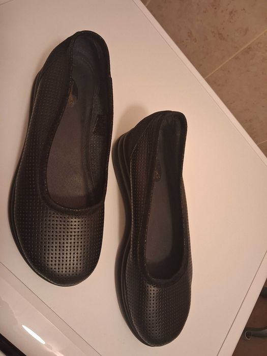 Продавам обувки обувани един път