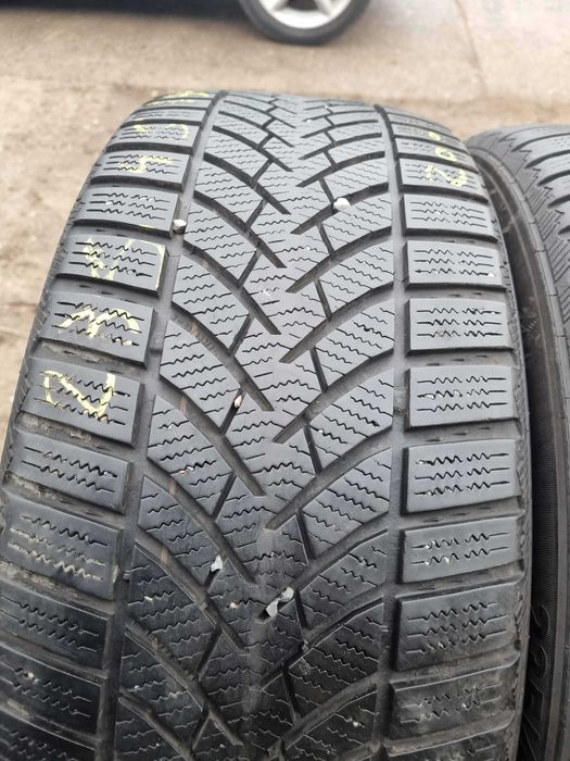 SET 2 Anvelope Iarna 235/45 R19 Semperit Speed Grip 3