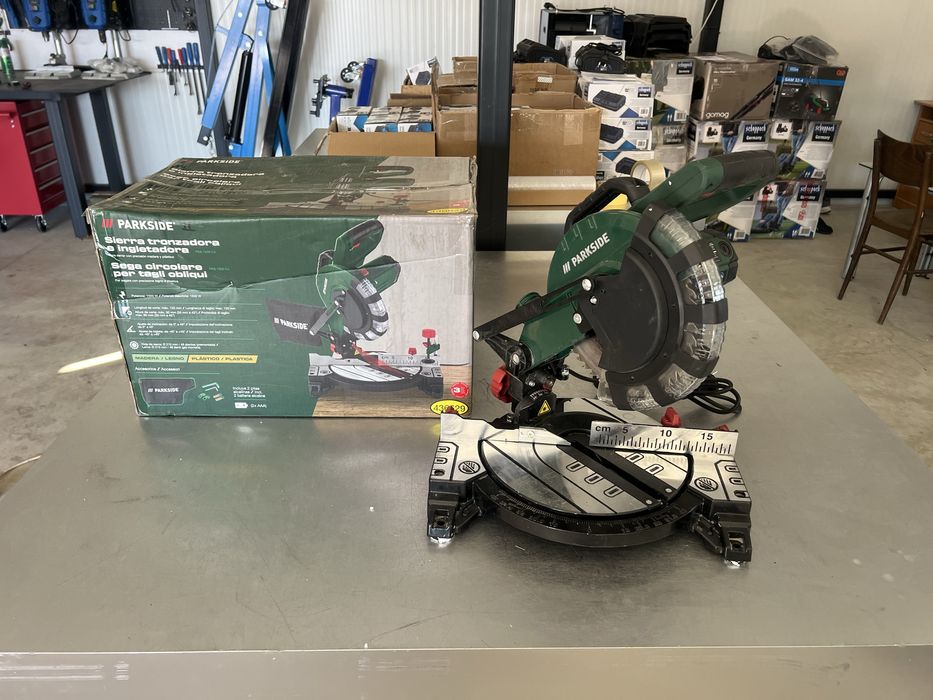 Потапящ циркуляр (пендула) Parkside PKS 1500 C4 -1500W 4900об/мин