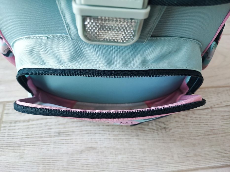 Ученическа раница Herlitz Loop Plus Hummingbird, Светло синя