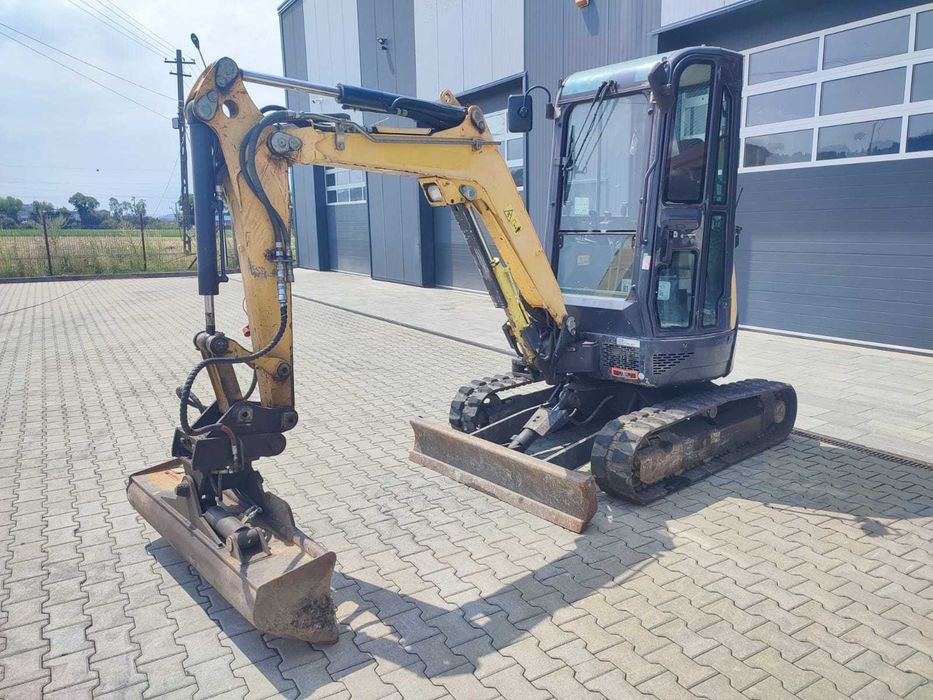 Miniexcavator Yanmar Vio25-4