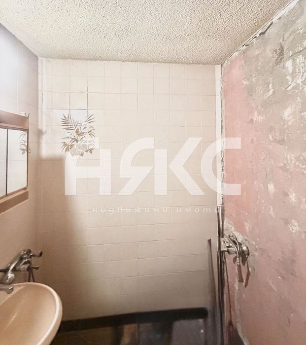 Продава се Едностаен апартамент в София, Дружба 2 - 51 кв.м за 1345 €/кв.м - Снимка #4