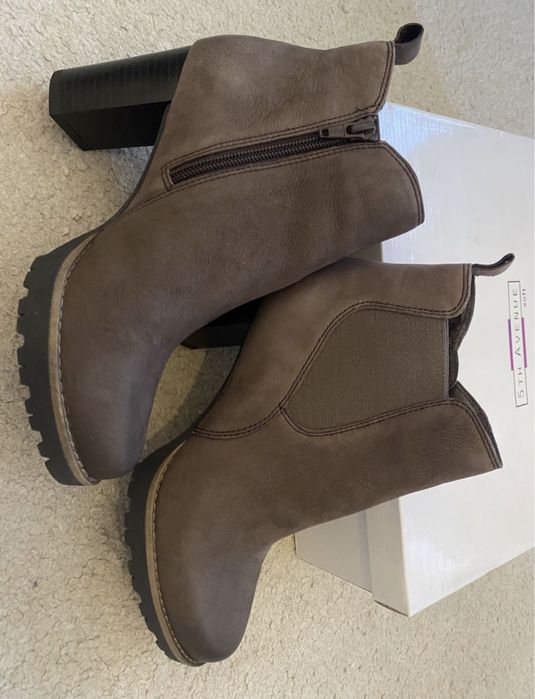 Livrare gratuita - Botine piele naturala noi marime 37