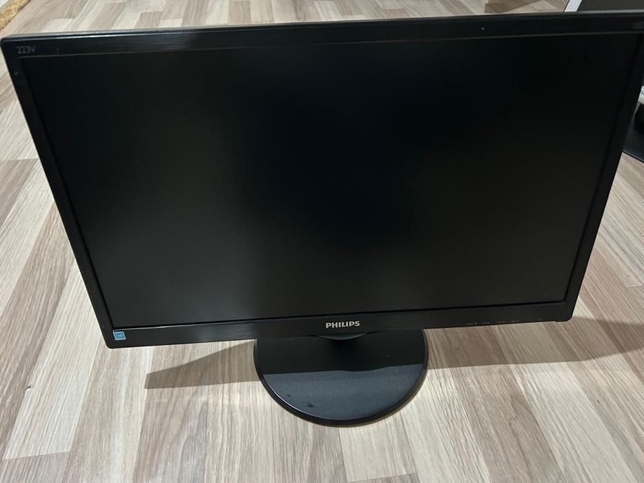 Монитор в хорошем состоянии