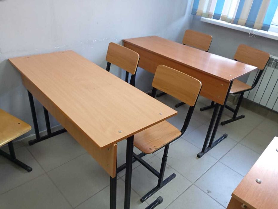 Новая парта для школьников регулируемые 5 шт.  Школьная доска-1шт