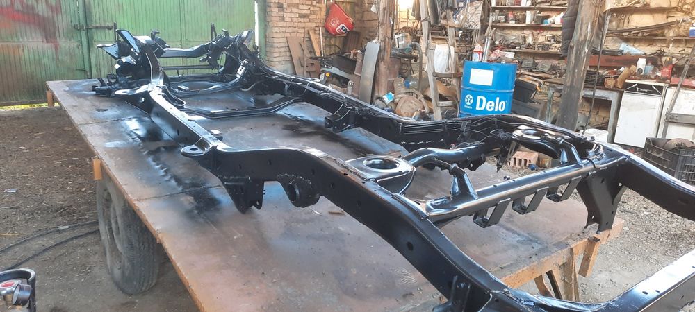 ОПИСАНИЕТО.Терано 2 TD27 Идеално шаси