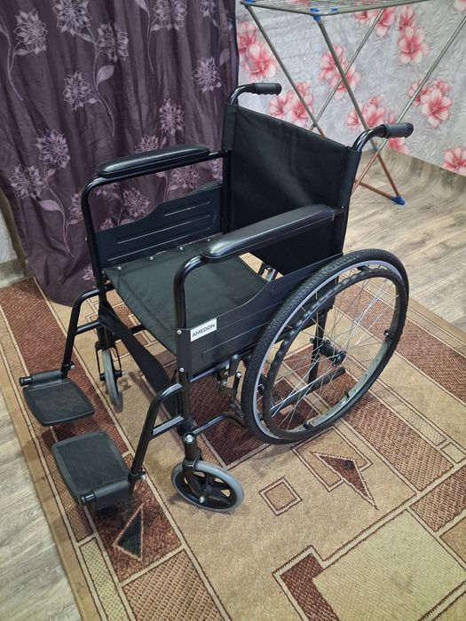 Коляска инвалидная