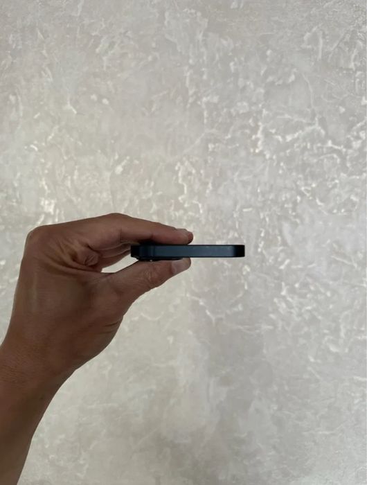 Срочно продам айфон 13 128гб