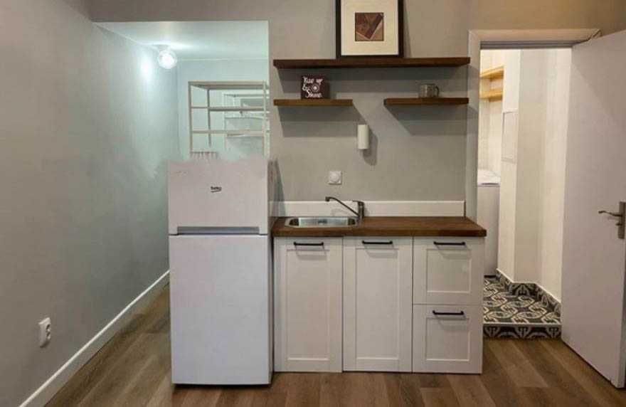 Дава се под наем Двустаен апартамент в София, Център - 22 кв.м за 340 € - Снимка #1