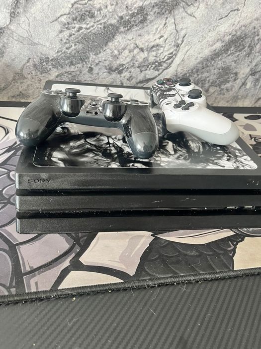 Продаю Sony PlayStation 4 pro на 1 тб