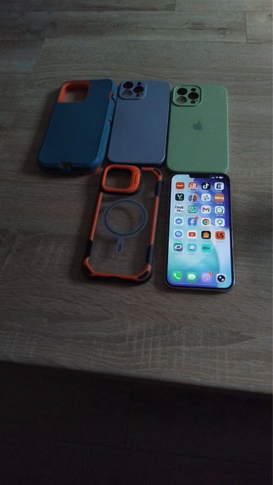 Продавам- заменям-бартер Iphone 13 pro max 128 gb