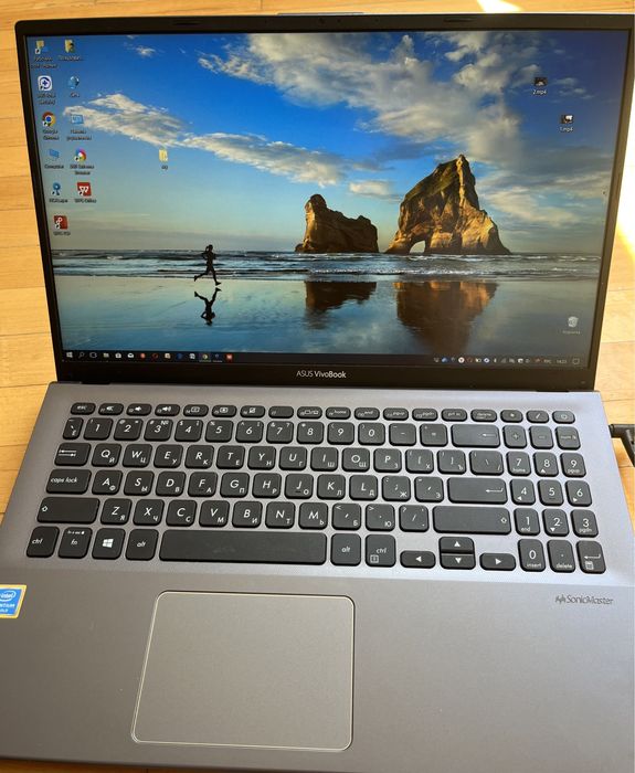 ASUS VivoBook X512F