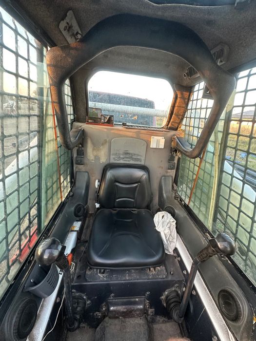 Miniincarcator bobcat s175