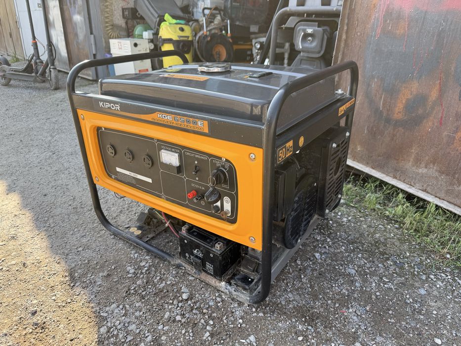 * KIPOR KGE 6500E оригинальный мощный генератор-движок в отличном сост