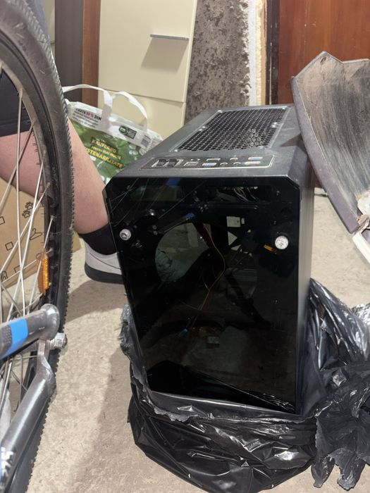 Vand Carcasa Pc Gaming