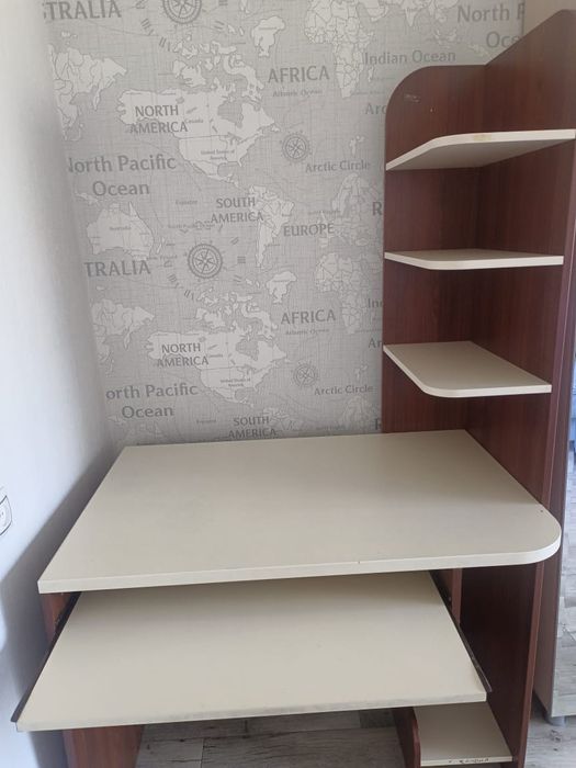 Парту, либо компьютерный стол продам недорого