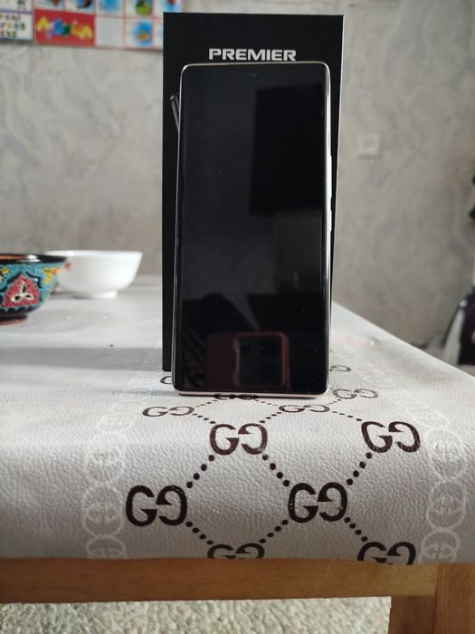 Premier P50 8/256 GB