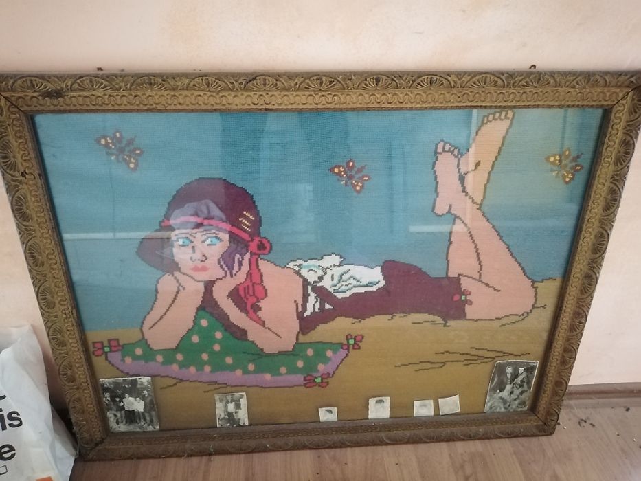 Tablouri cusute și în ulei
