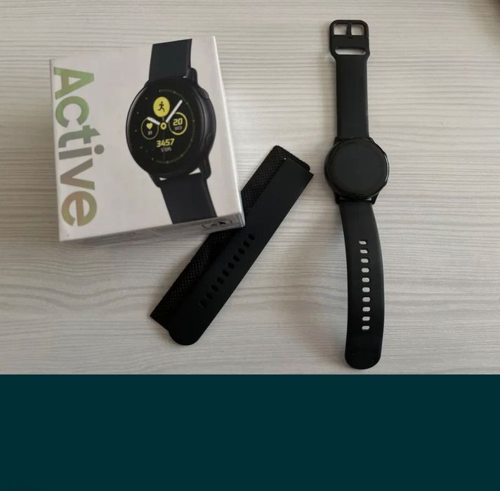 Часовник Smartwatch Samsung Galaxy Watch Active, Black