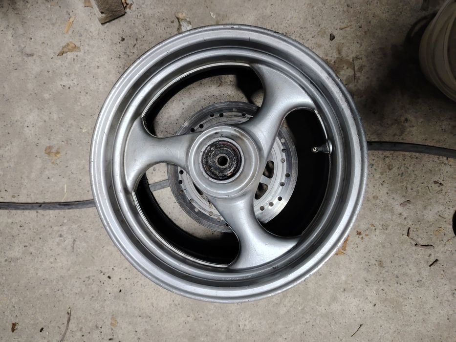 Продам передние тринадцатое колесо