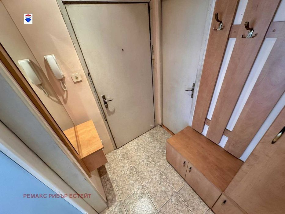 Продава се Двустаен апартамент в Русе, Здравец Изток - 76 кв.м за 1210 €/кв.м - Снимка #3