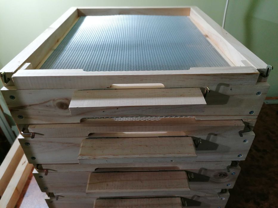 Дъно дълбоко за кошер 10р. за прашец