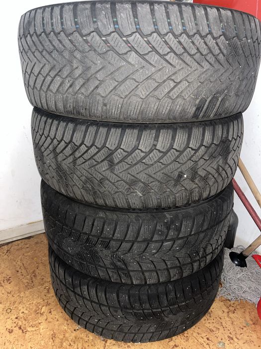 Set roti iarna 225/45/R17