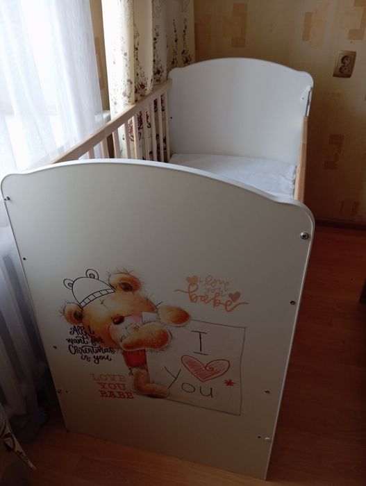 Продам детскую кроватку