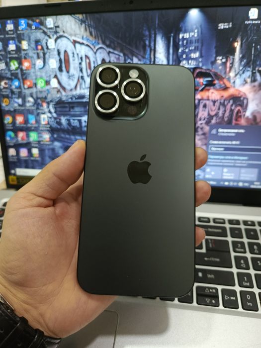 Iphone 16 pro max black titanum
