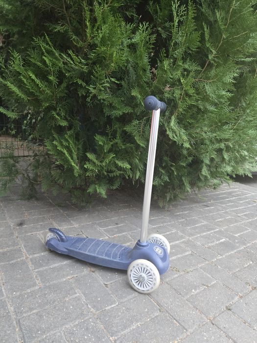 Trotineta de la 1 la 5 ani Noua