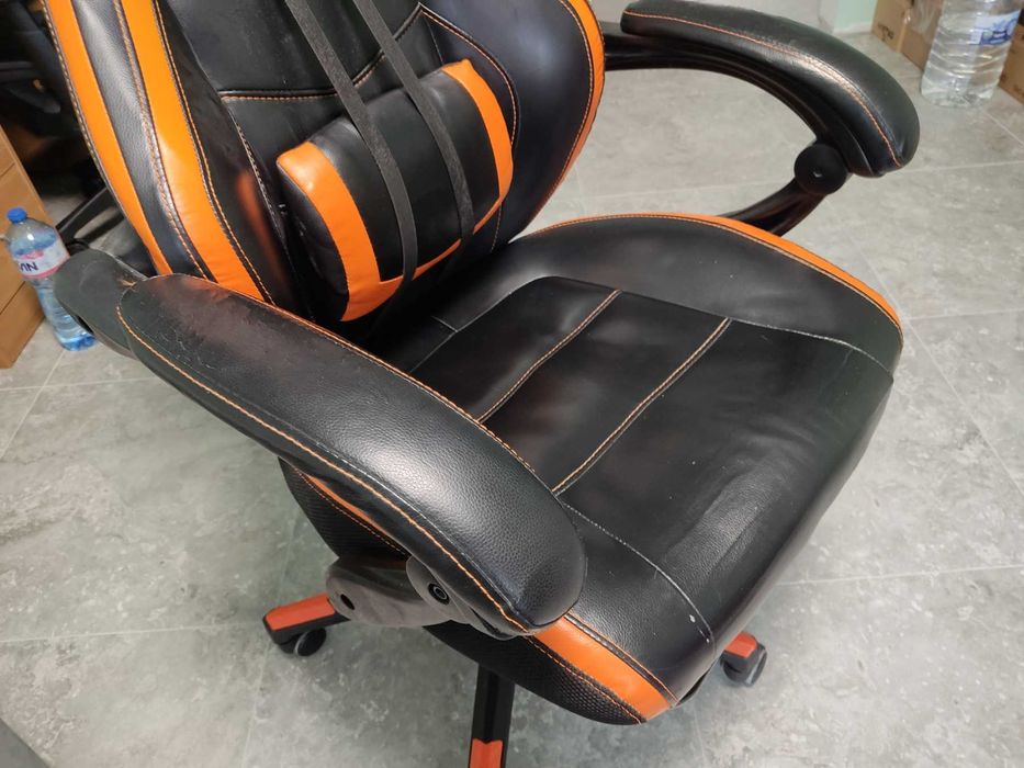 Геймърски стол FTW Black & Orange